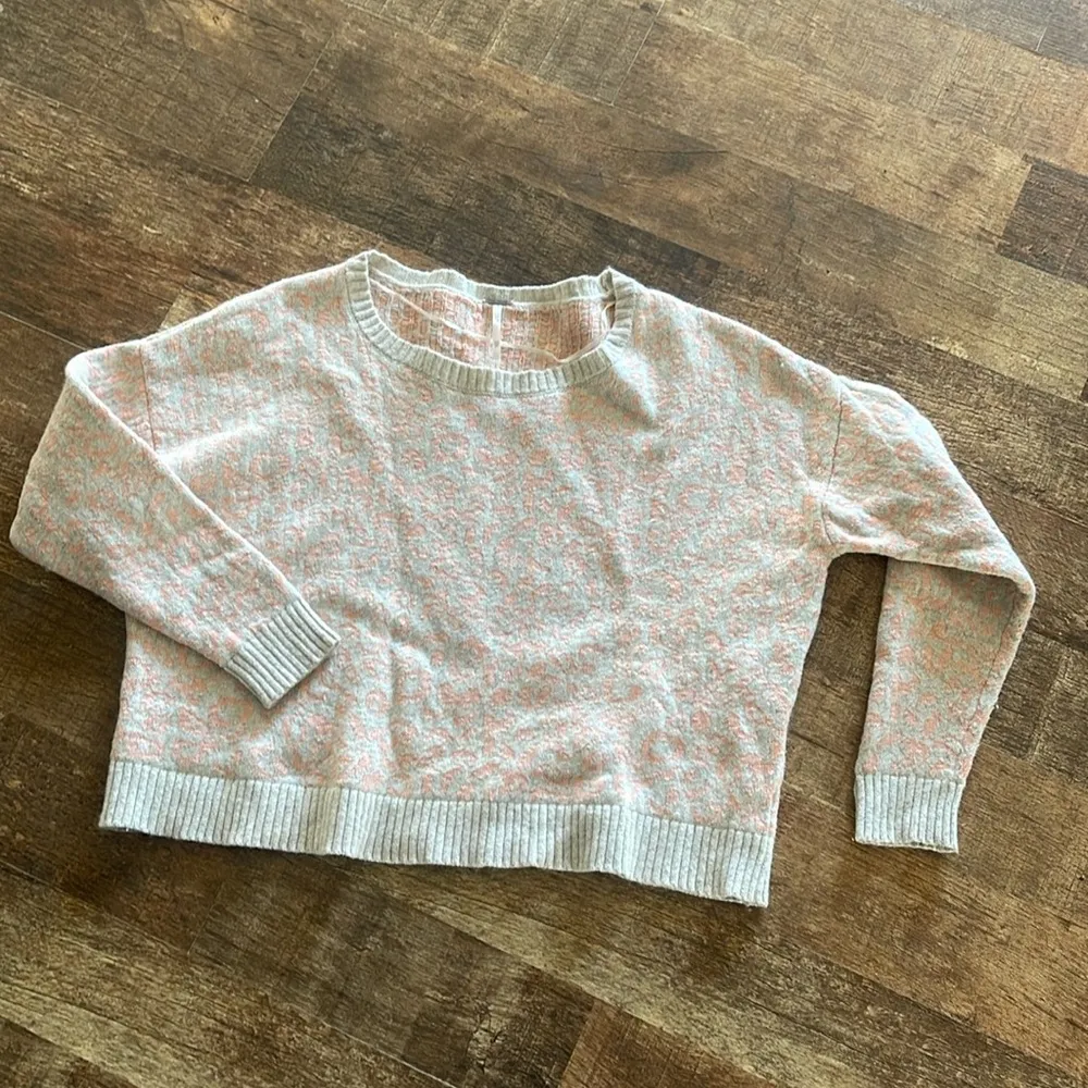 Free People Cream & Pink Cheetah Print Cropped Sweater - Image 2