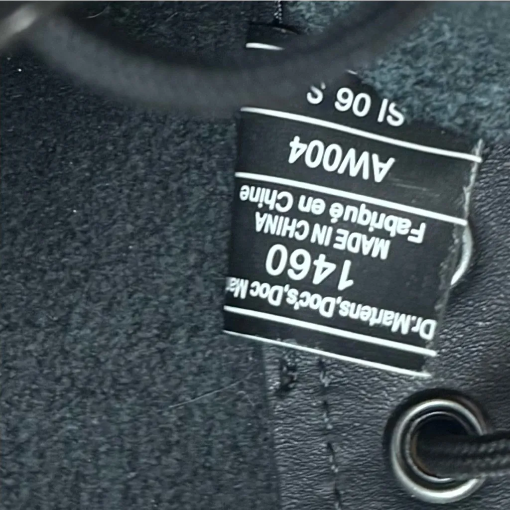 Dr. Martens Soft Leather Lace Up Combat Boots Size 6 - Image 12