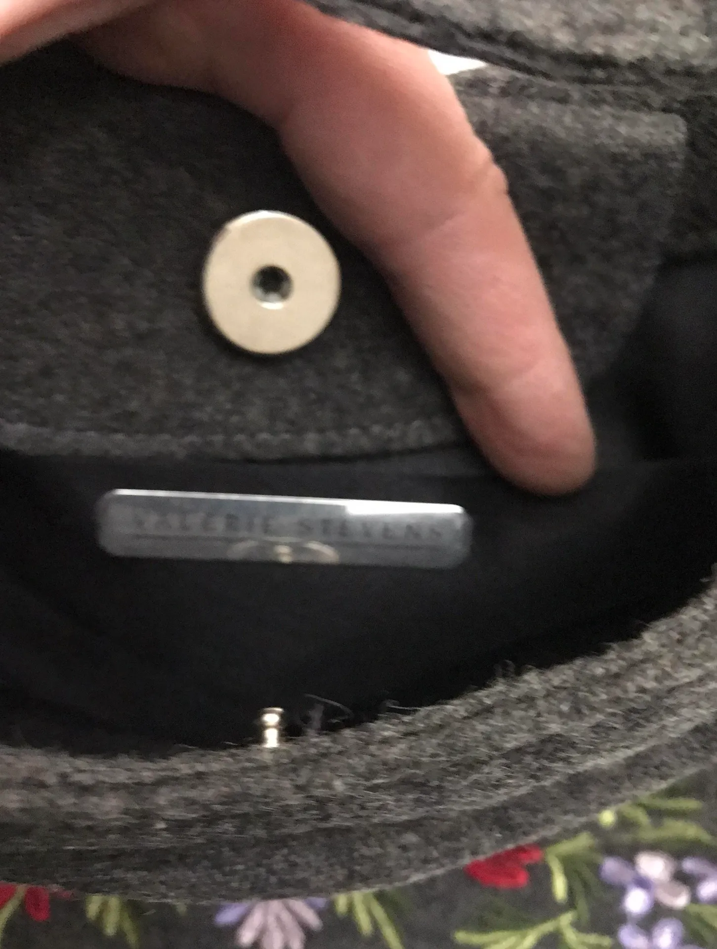 Valerie Stevens Fun Vintage Gray Embroidered Floral Handbag Purse - Image 4