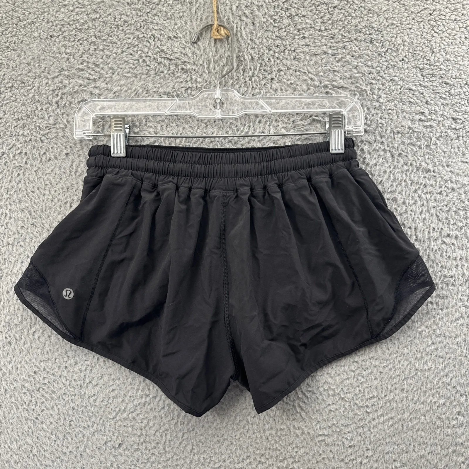 Lululemon Hotty Hot Shorts Low Rise 2.5" Black Athletic Athleisure Gym Women 8 - Image 2