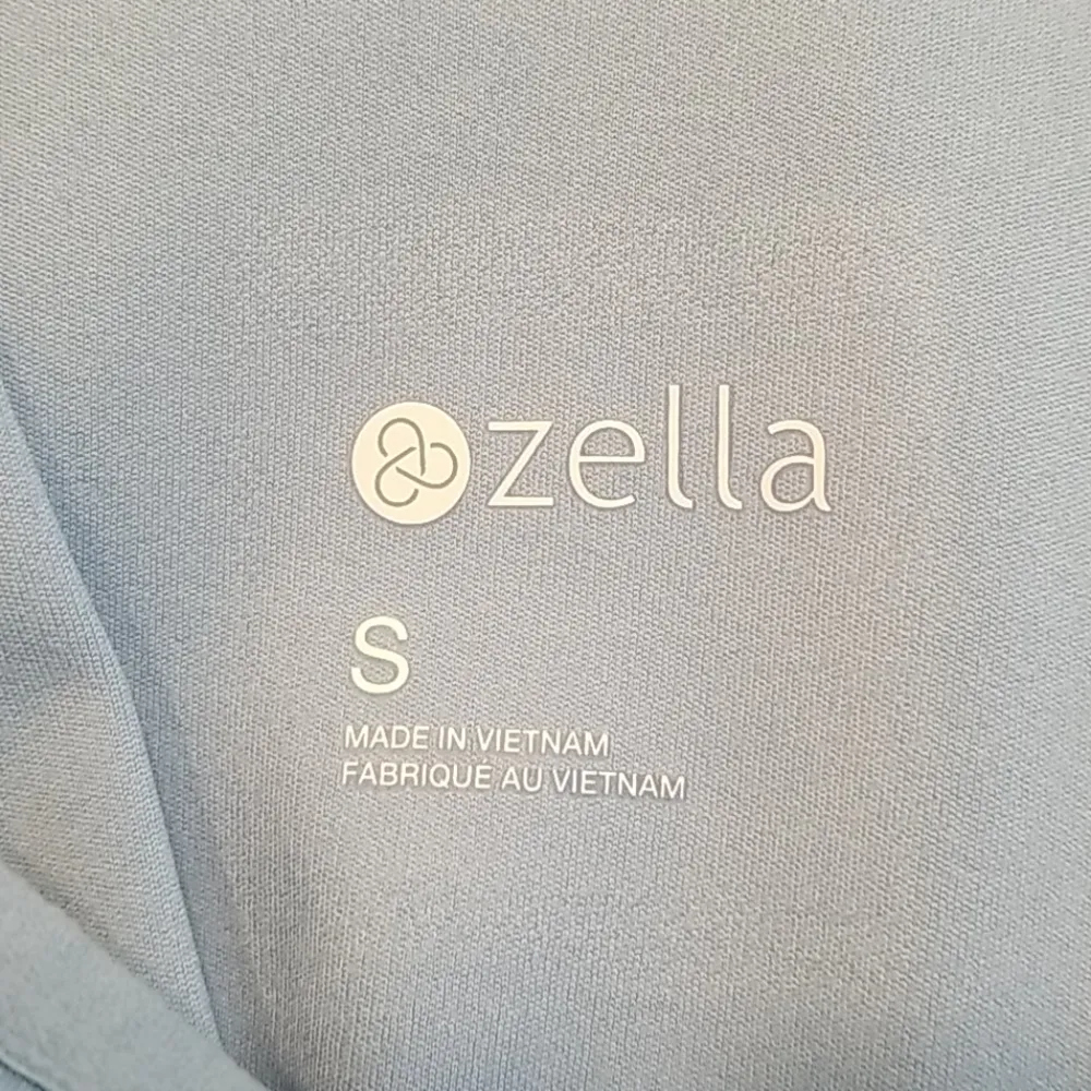 💕ZELLA💕 Invent Sports Bra ~ Blue S NWT - Image 10