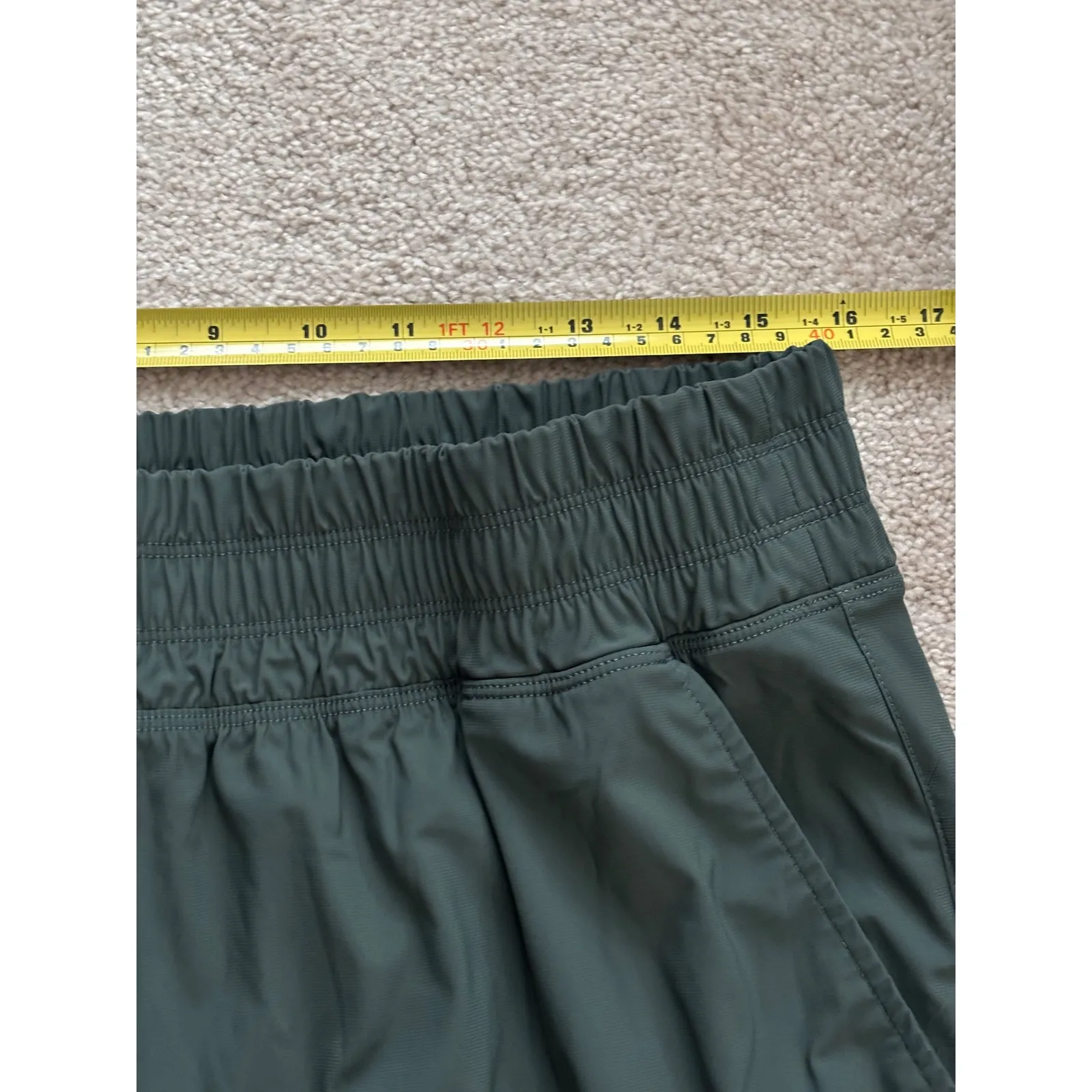 Old Navy Sleektech Go Dry Cargo Pants Dark Green Size L - Image 7
