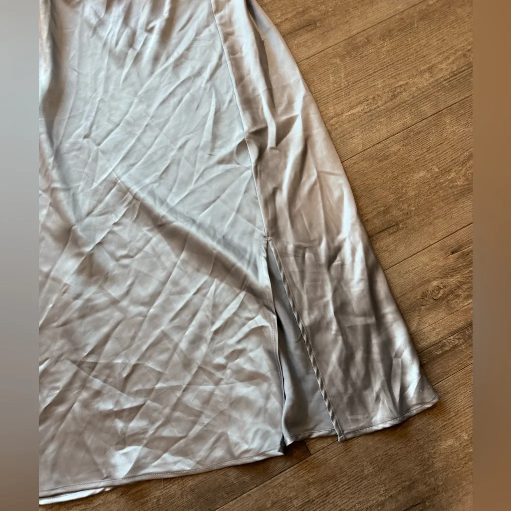 Renee C. Silver Satin Fabric Size undefined - Image 6