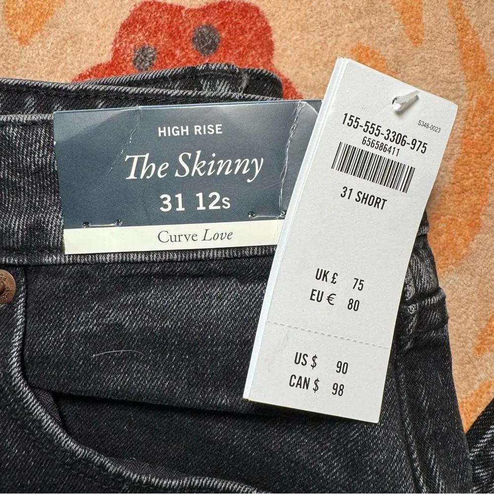 NWT Women’s A&F Curve Love High Waist Skinny Black Wash Jeans - Image 4