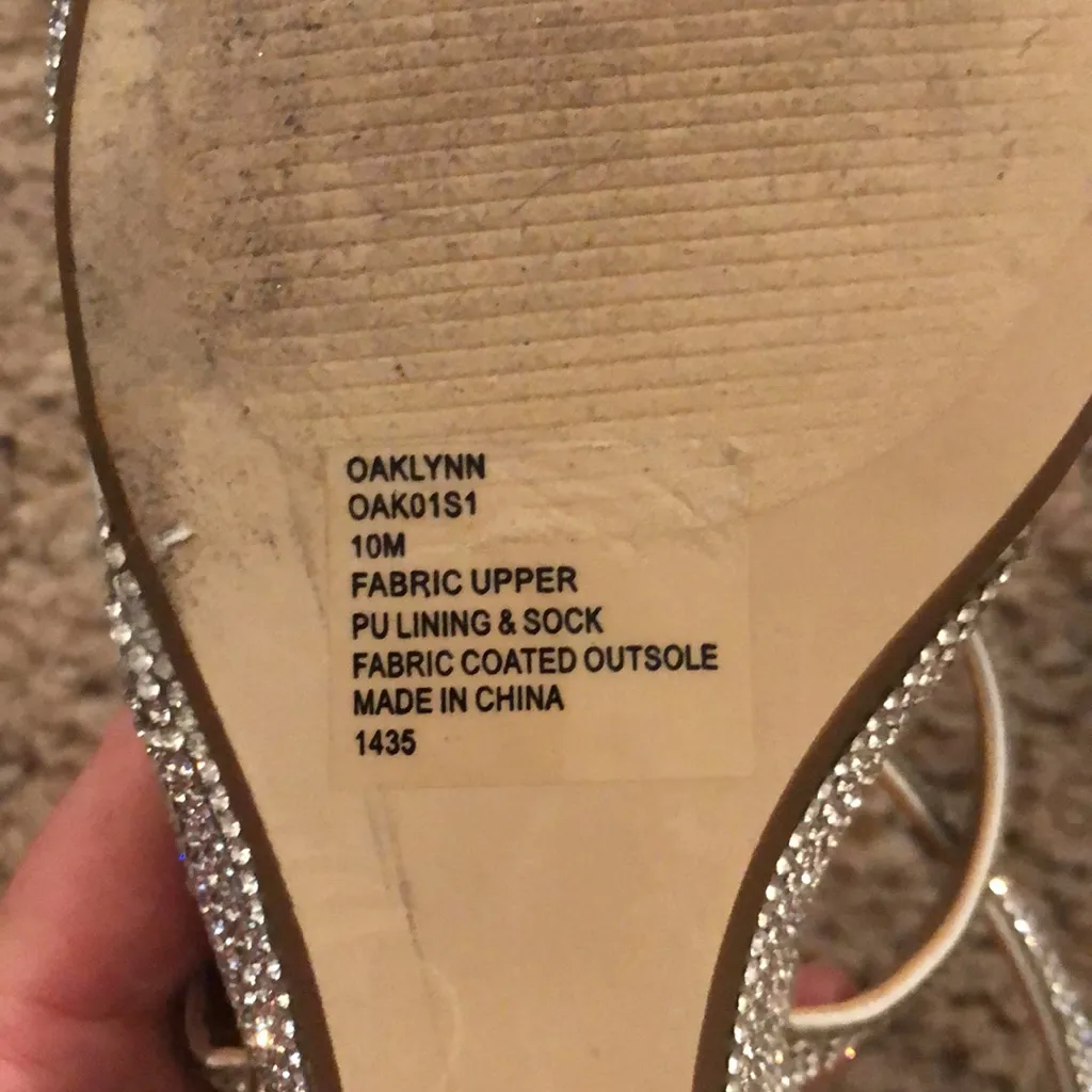 COPY - Steve Madden/David’s Bridal Sparkly Silver & White Wedge Heels⭐️ - Image 6