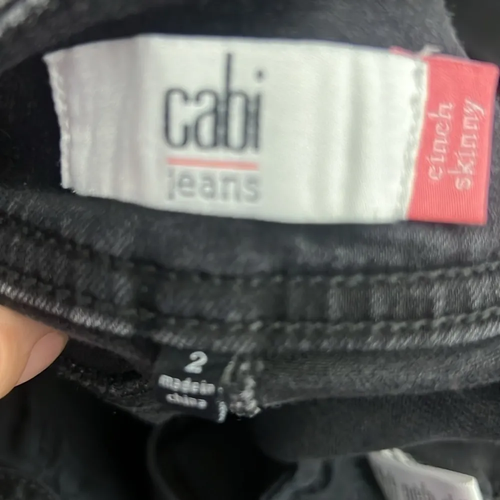🎄Cabi Womens Black Distressed Mid Rise - Image 4