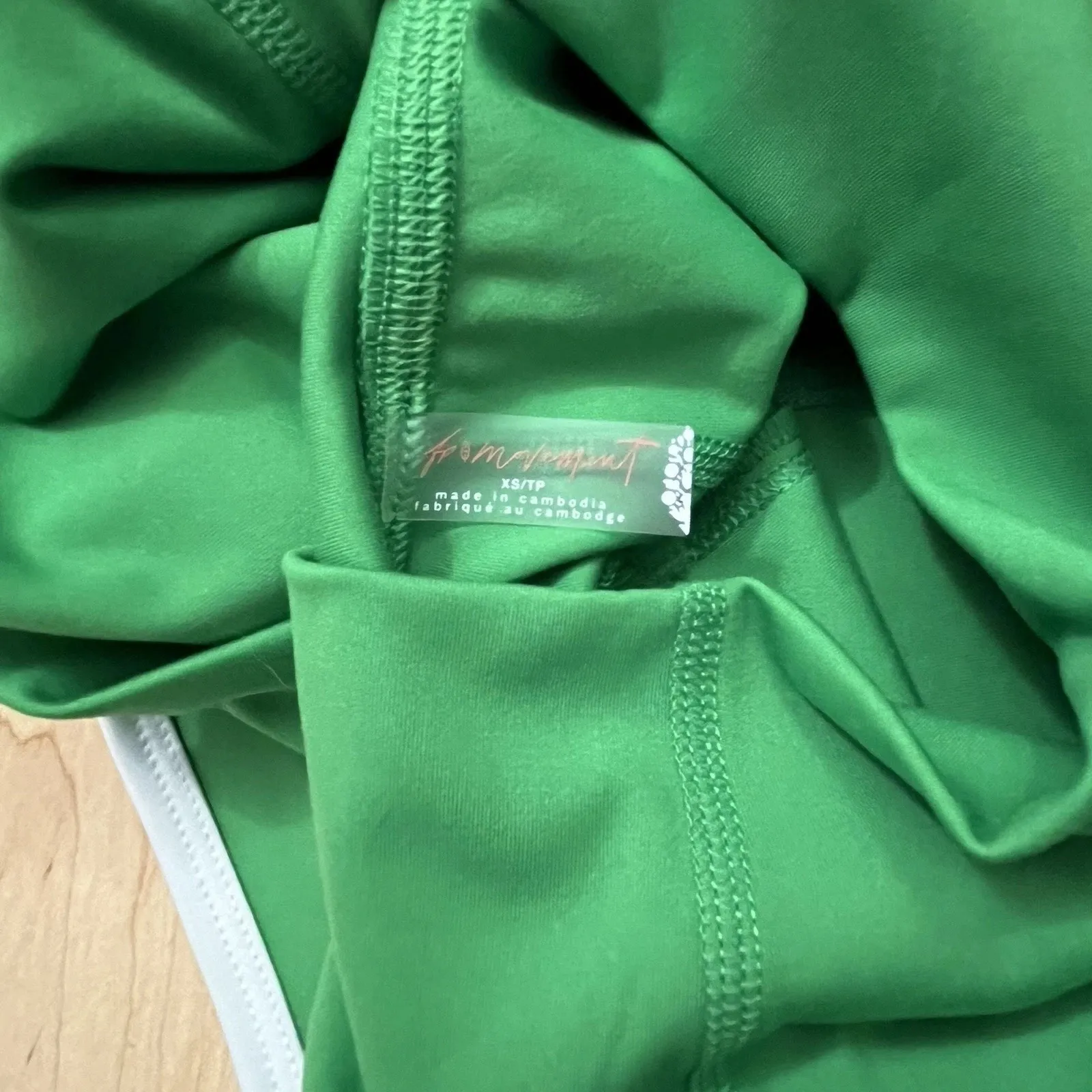 Free People Movement Island Time Short Sz XS Green Sheen Shorties 2.5" Inseam - Image 8