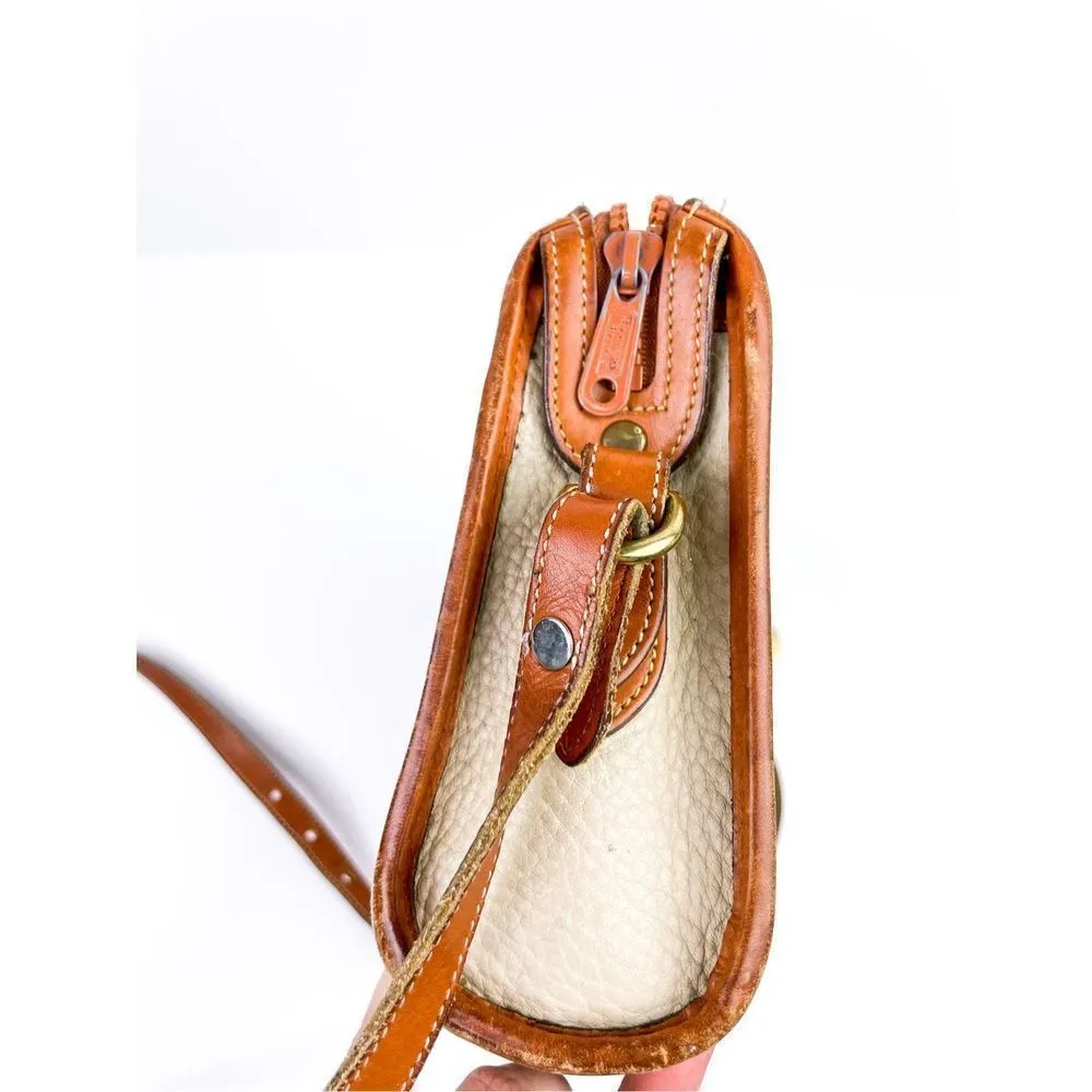 Dooney and Bourke Vintage Ivory and Tan Leather Crossbody Bag - Image 8