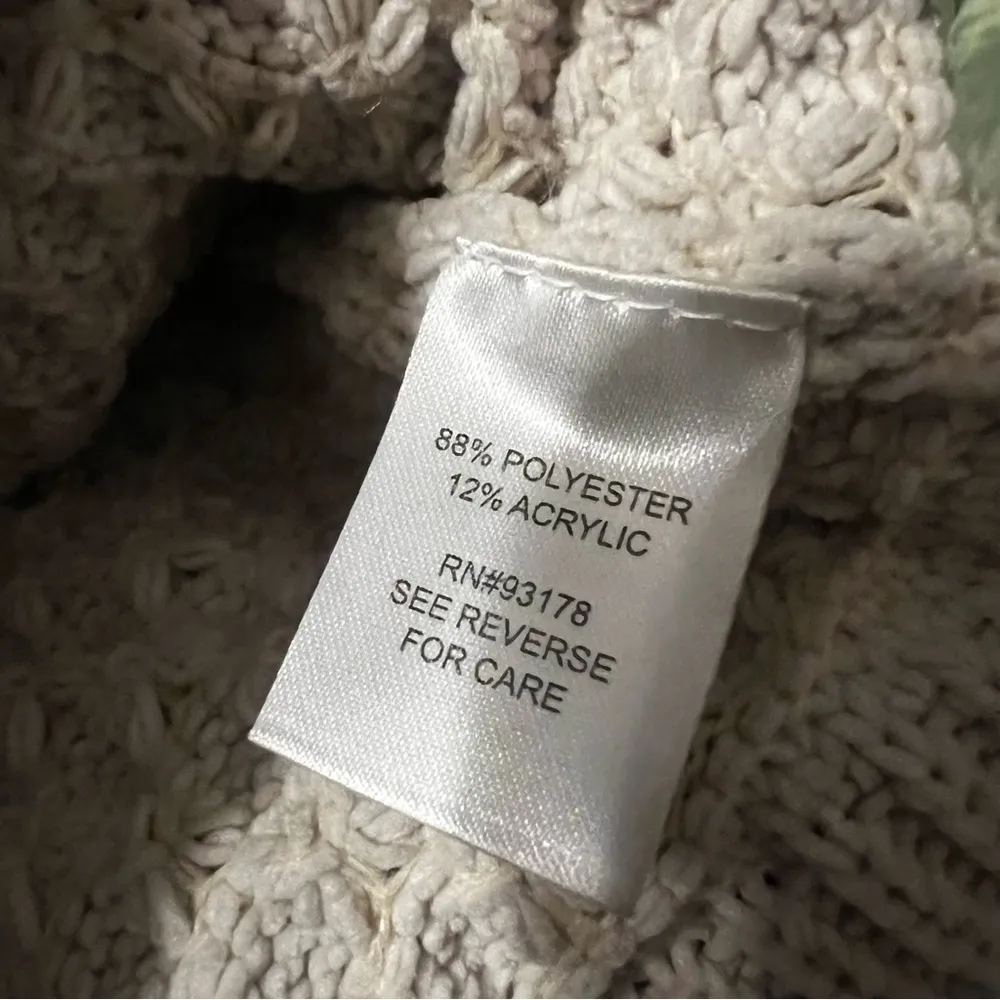 Industry Republic Clothing crop knit oversized cream colored sweater size medium - Image 5