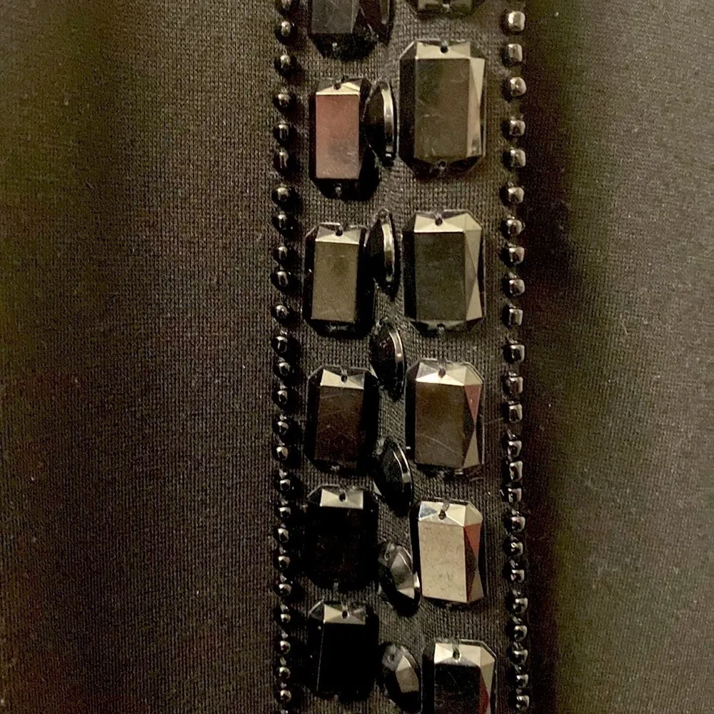 Neiman Marcus black beaded Jacket and Pant suit. Size Medium. - Image 5