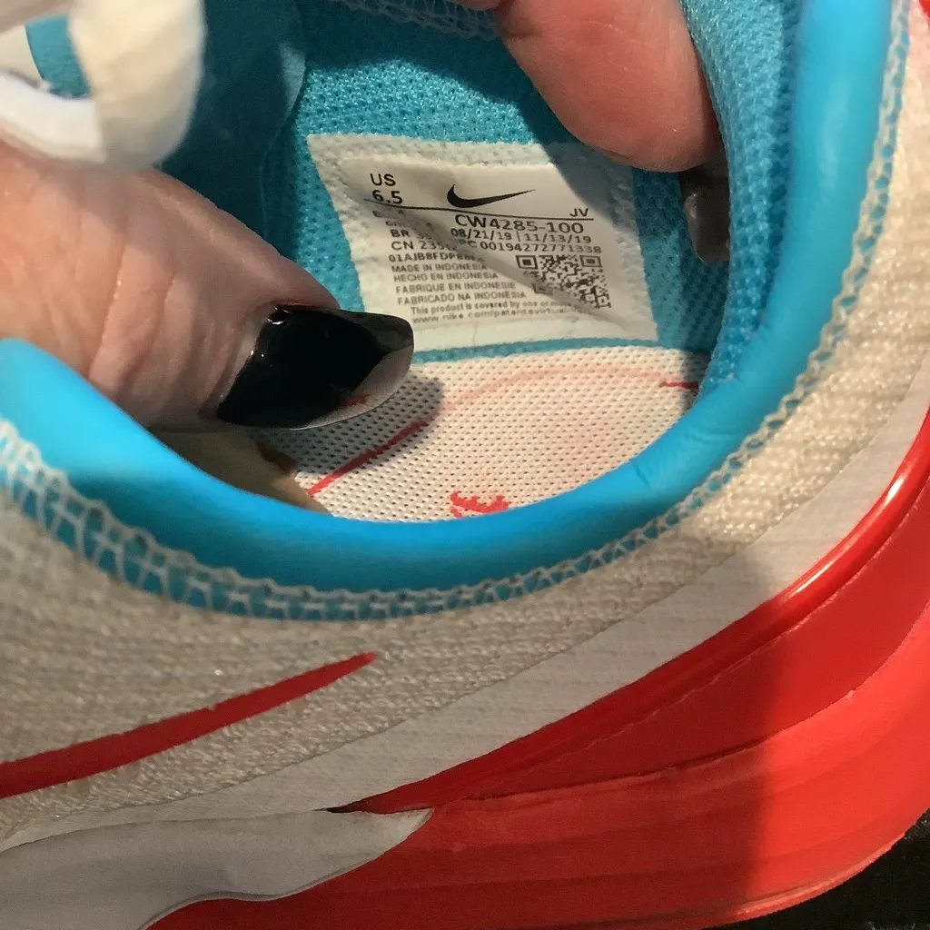 Nike Women’s Air Max Motion 2 White, Red, and Blue Running/Training Sneakers - Image 6