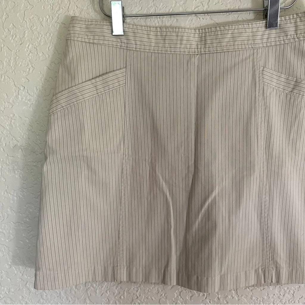 Dockers Tan Beige Pinstriped Size 8‎ Golf Pickleball Tennis Skorts Cotton Blend - Image 4