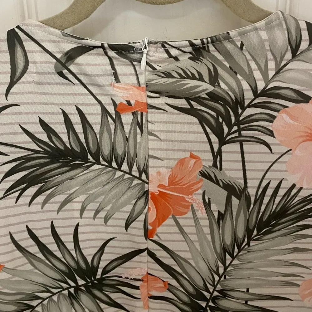 NWT!! CBR Fitted Tropical Print and Stripes Long Puff Sleeve Dress Green Size M - Image 10