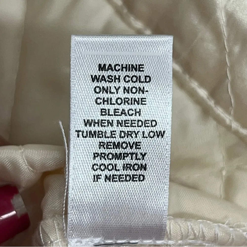 Quilted Pull - Image 11