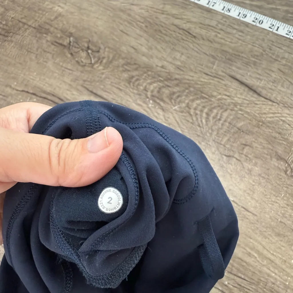 Lululemon‎ Wunder Train High Rise Short 8"
True Navy size 2 - Image 5
