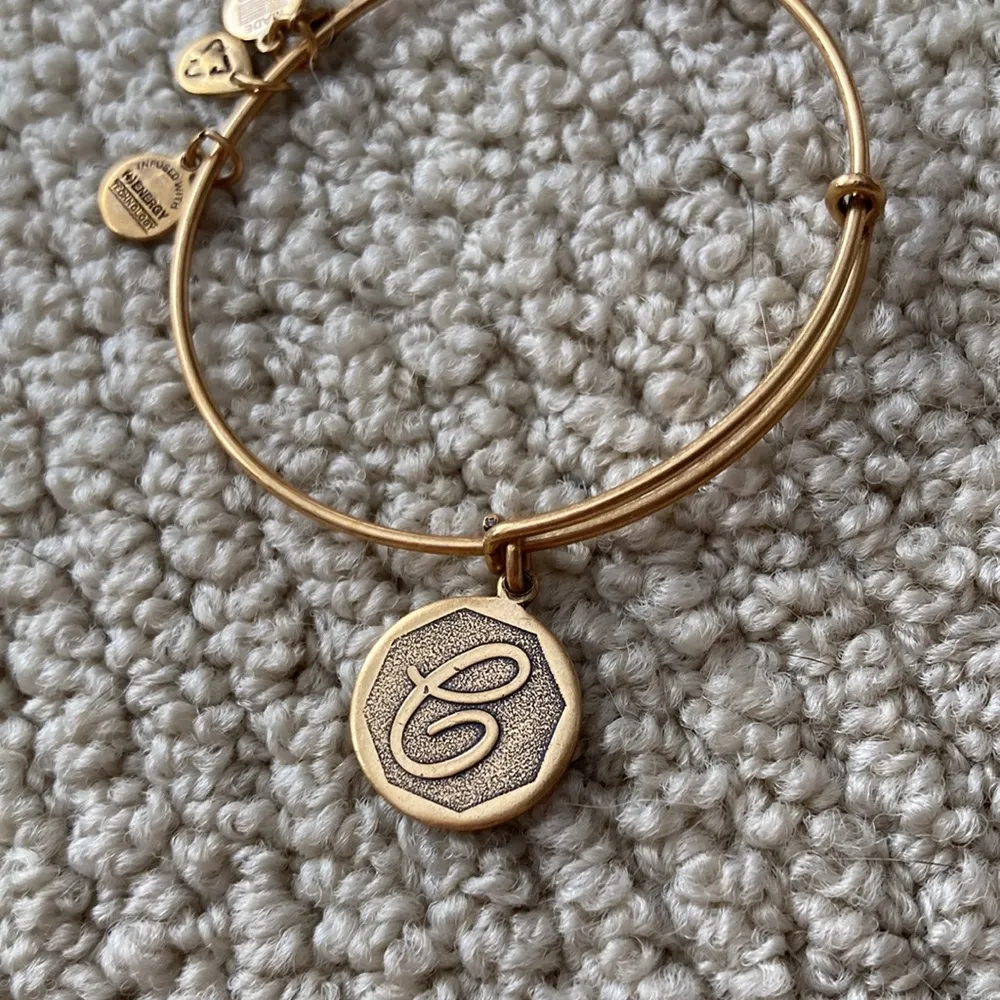 NEW Alex & Ani Script Initial “C” Bracelet First Release A13EB14CG 2013 NWT - Image 2