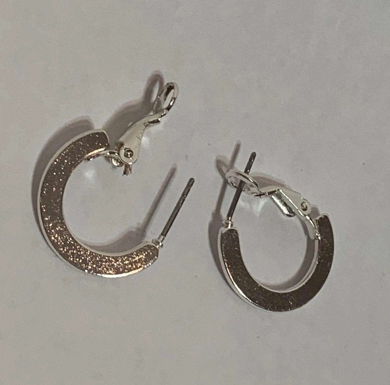 Flat Hoop Earrings Silver - Image 2