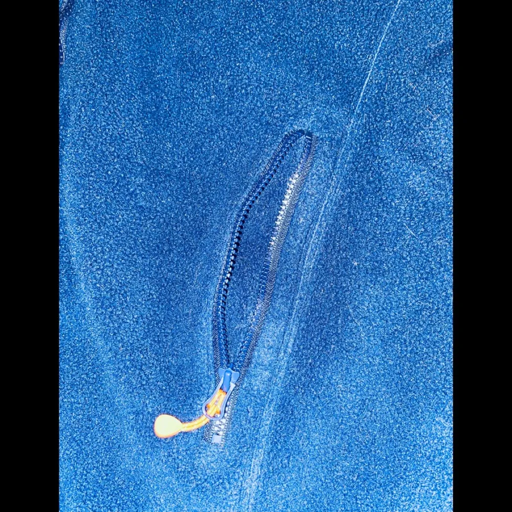 Vineyard Vines Fleece Vest Sz M - Image 4