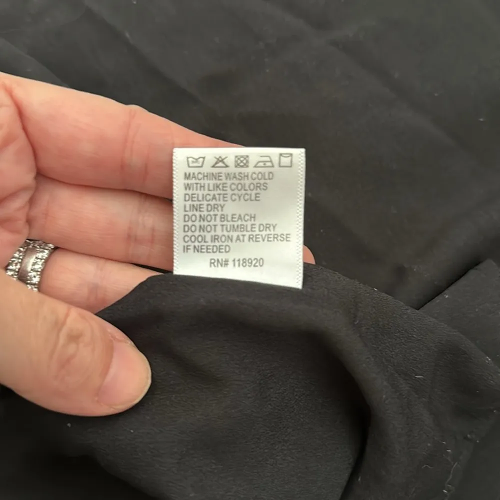 NEW Lucy Paris Red/Black Floral Wrap w/ Side Tie & Ruffle Sleeve/Skirt - Image 10