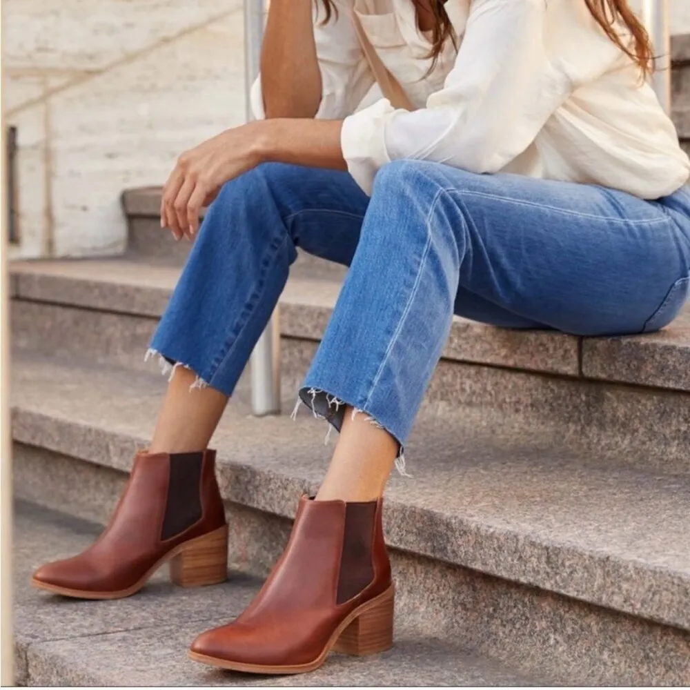 Anthropologie Nisolo Brown Leather Ankle Chelsea Heel Boot Size 8 NWOT - Image 4