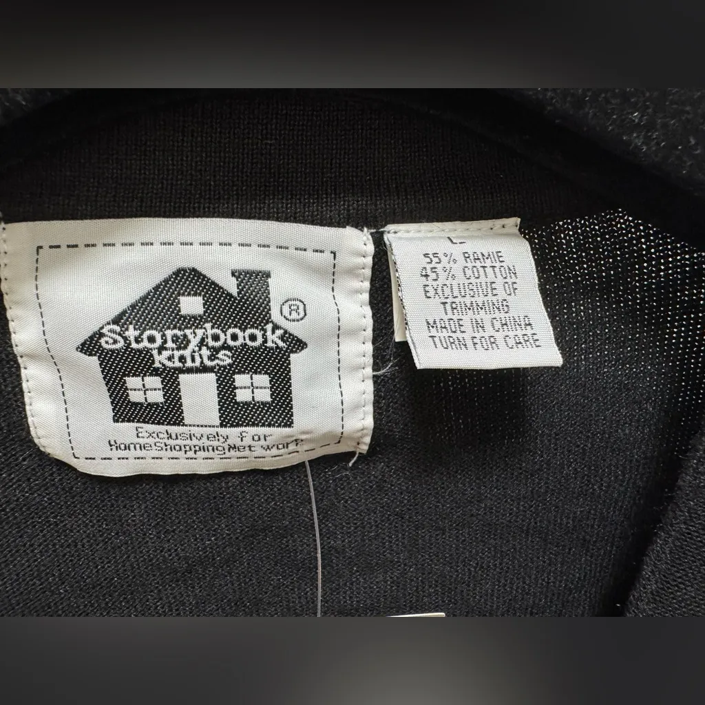 NWT Storybrook Knits festive embellished cropped cardigan large pearls Black - Image 4