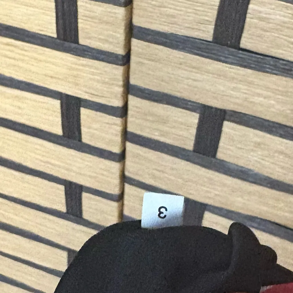 Running Skirts Red And White Candy Stripe Triathlon Skirt Size 3 (Size‎ 8) - Image 7