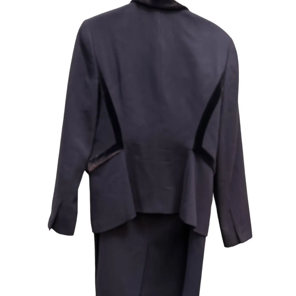 Tahari ‎ Ladies two pcs suit size 10 - Image 7