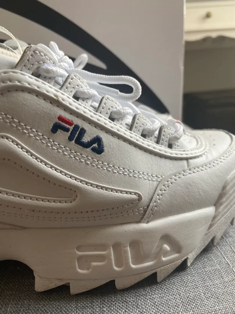 FILA Disruptor II Premium Sneakers - Image 5