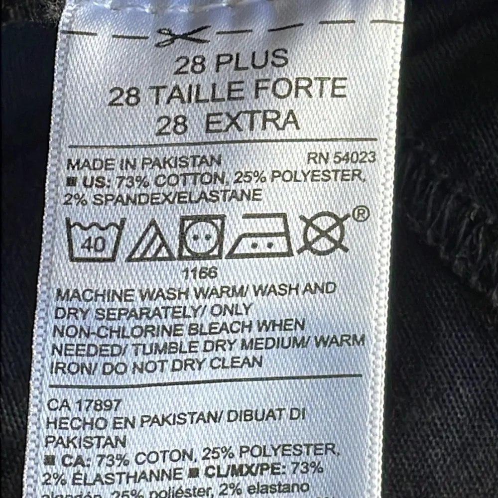 Old Navy Rockstar Super Skinny High Rise Jeans - Image 6