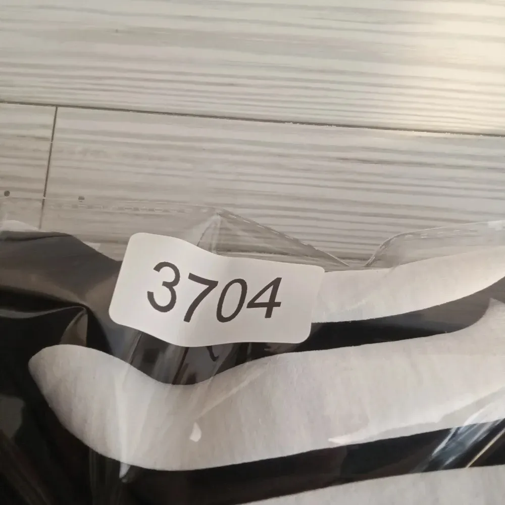 Spirit Jersey Disneyland Resort black long sleeve women's small - Image 6