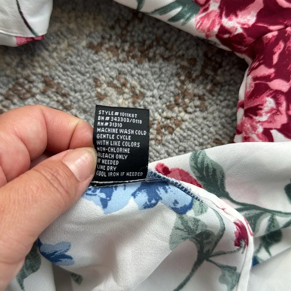 A. Byer Sheer Floral Button Down Top White Medium - Image 7