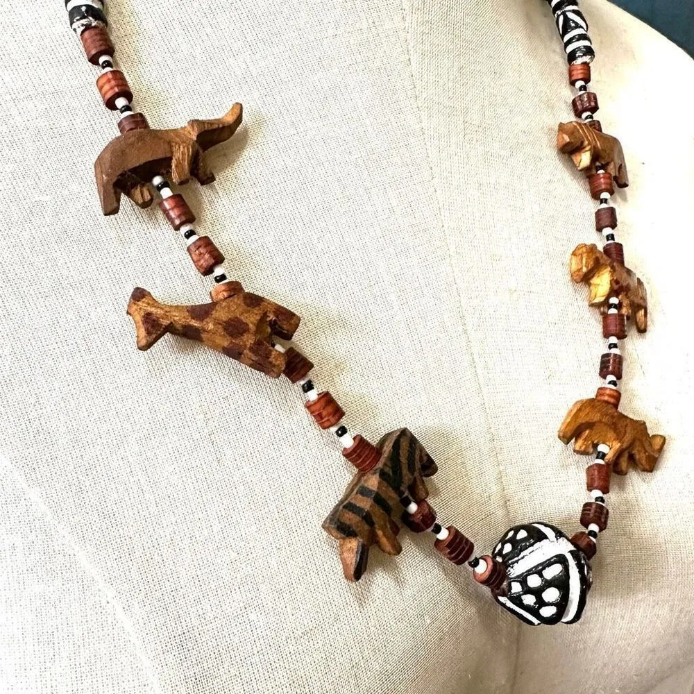 Vintage Hand Carved Wood African animal Safari Necklace Wood and Black and White Brown - Image 2