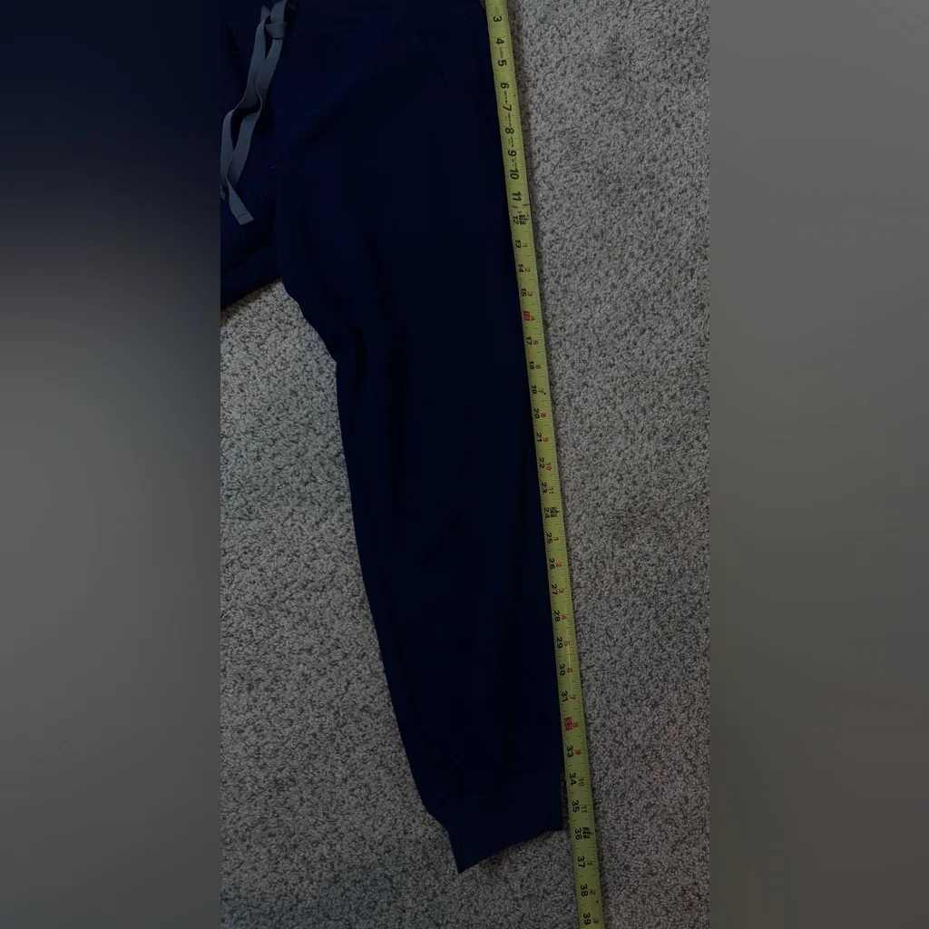 FIGS Women’s Jogger Scrub Pants M Regular Navy – Athleisure Workwear Medicalcore - Image 10