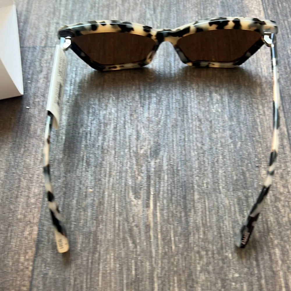 x Zulu & Zephyr The Slim Cat Eye Sunglasses - Image 4