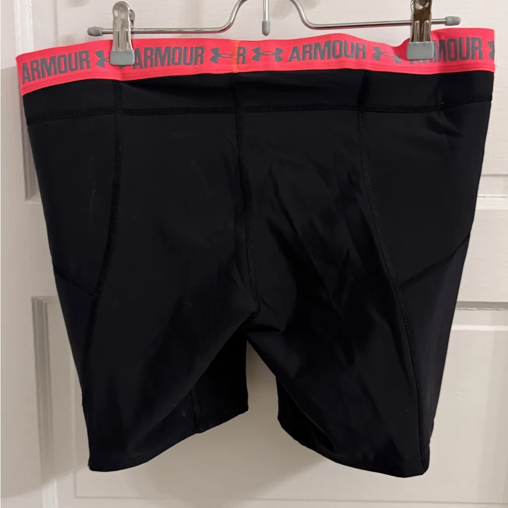 UNDER ARMOUR Women’s Black & Pink Strikezone  7” Padded Sliding Shorts Size XL - Image 2