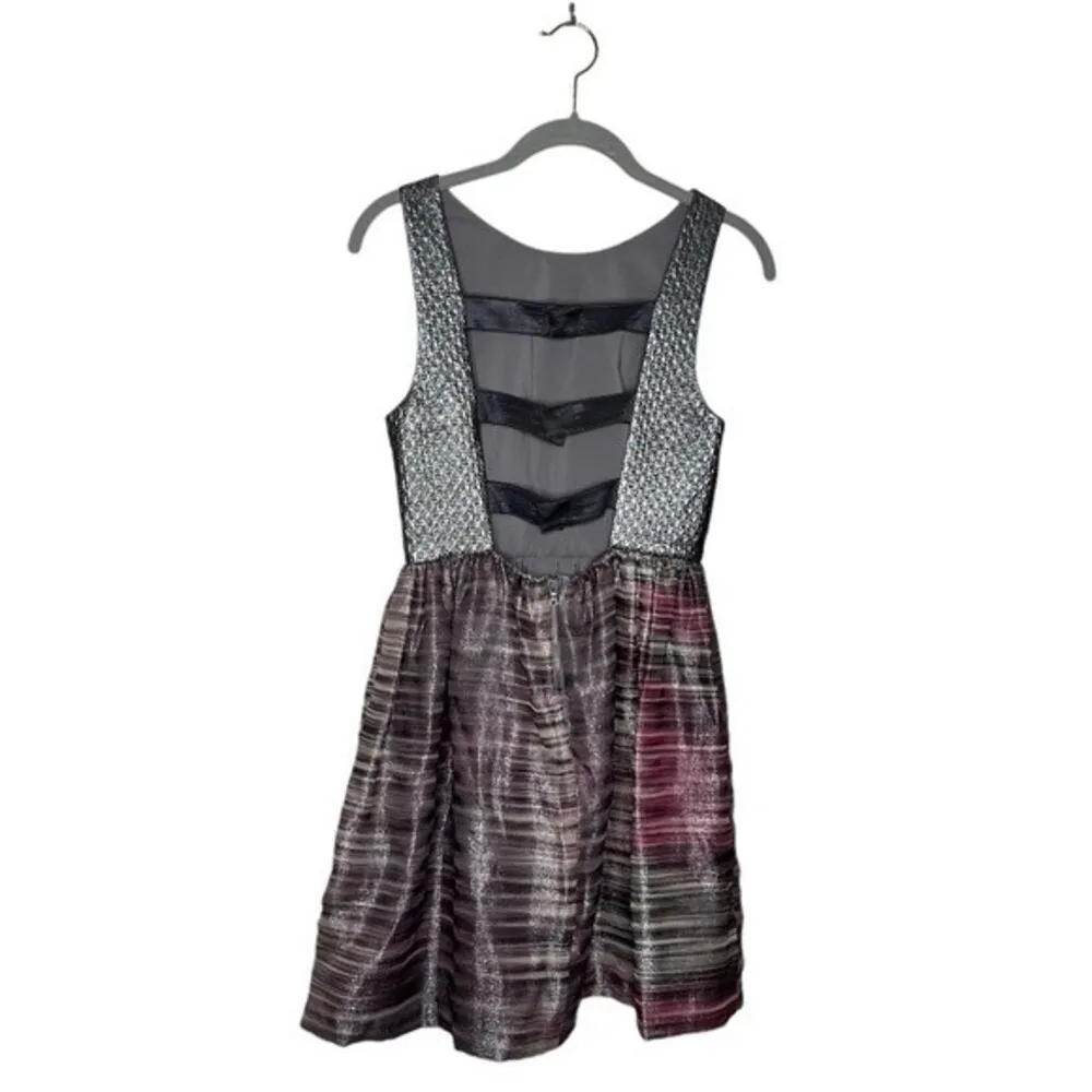 ALICE + OLIVIA Sleeveless Cocktail Dress Shimmer Open Back Bateau Neckline - Image 5