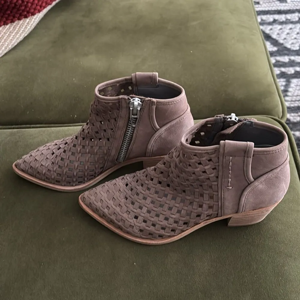 Dolce Vita Spence Nubuck Leather Woven Western Ankle Bootie, Taupe, Sz. 6 Tan - Image 5