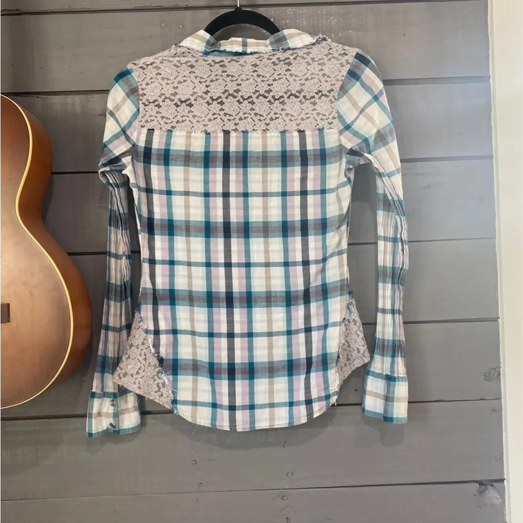 BKE Blue Plaid Lace Button Down Shirt - Image 4