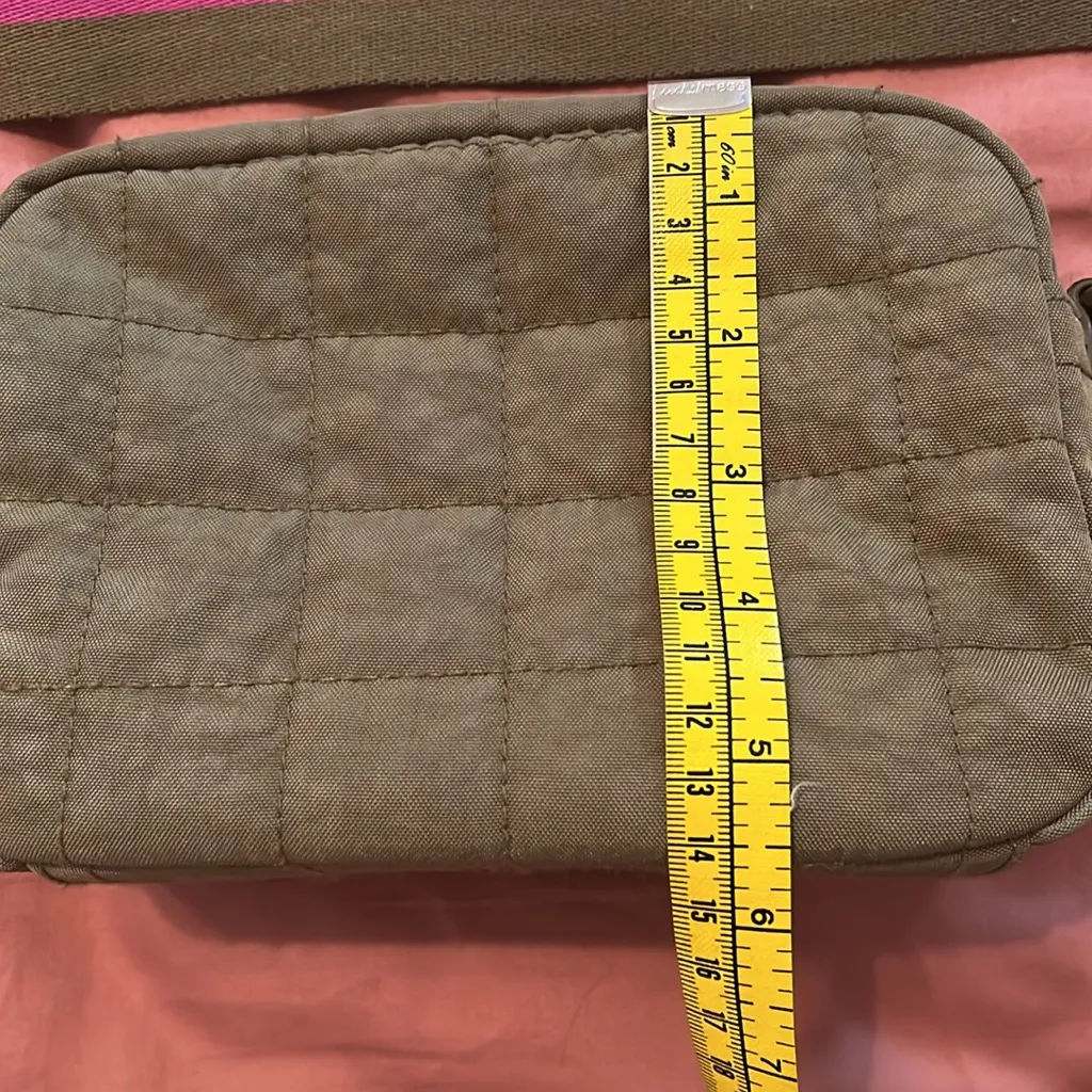 Olive Green Crossbody Pink - Image 4