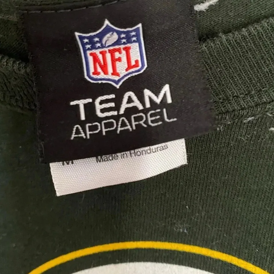 NFL Green Bay Packers Long Sleeve Shirt Size Medium - Image 2