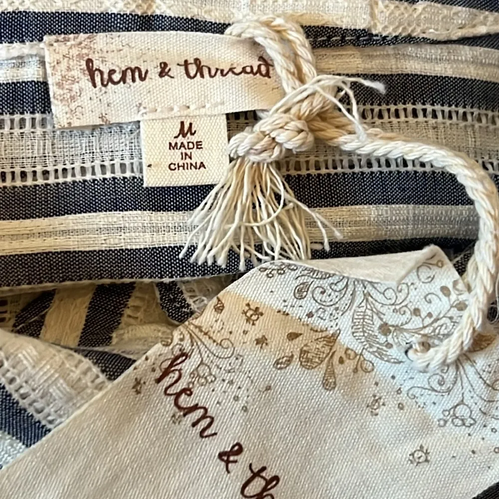 Stripe Contrast Button Down Shirt Size Medium - Image 5