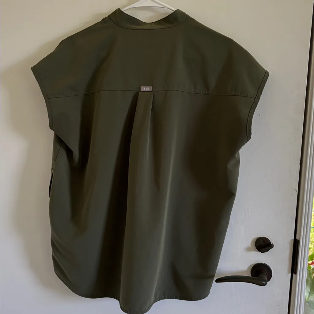 Figs Rafaela Oversized Scrub Top green - Image 4