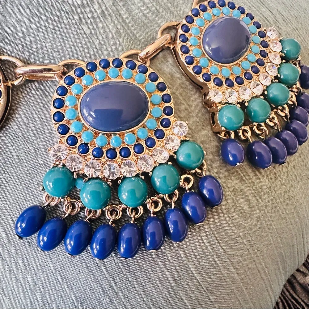 Blue Beaded Circle Burst Bib Large Necklace 16” With Extension - Image 9