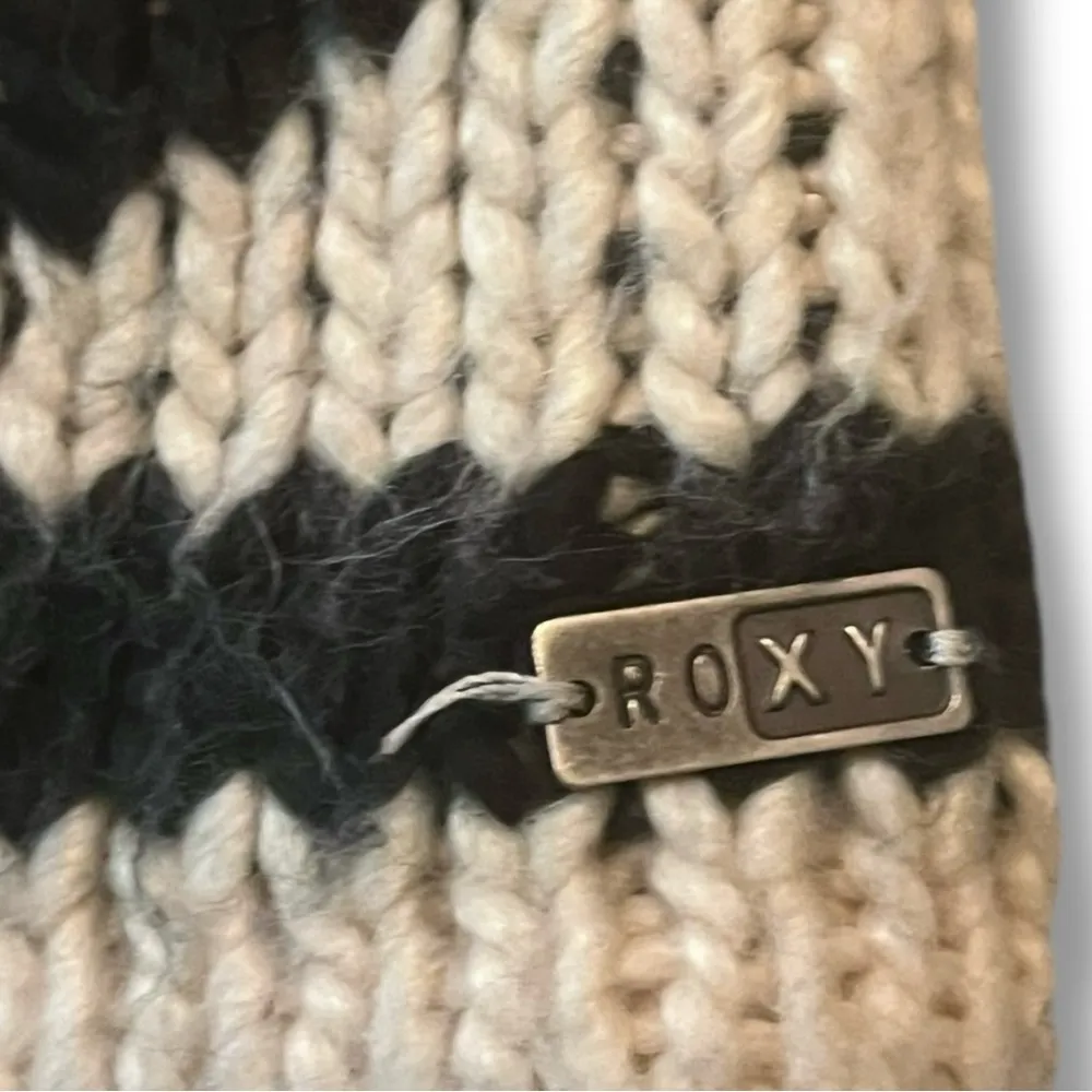 Roxy  Y2K Karid Boho Open Front Cardigan Sweater Women’s Small White Black Aztec‎ - Image 3