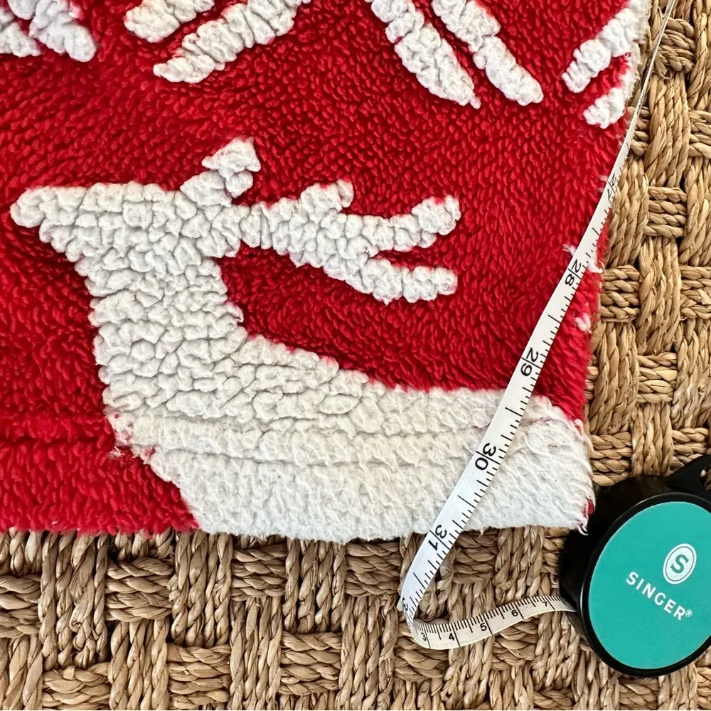 Vera Bradley Jacquard Fleece Pajama Pants in Reindeer Intarsia Red small - Image 7