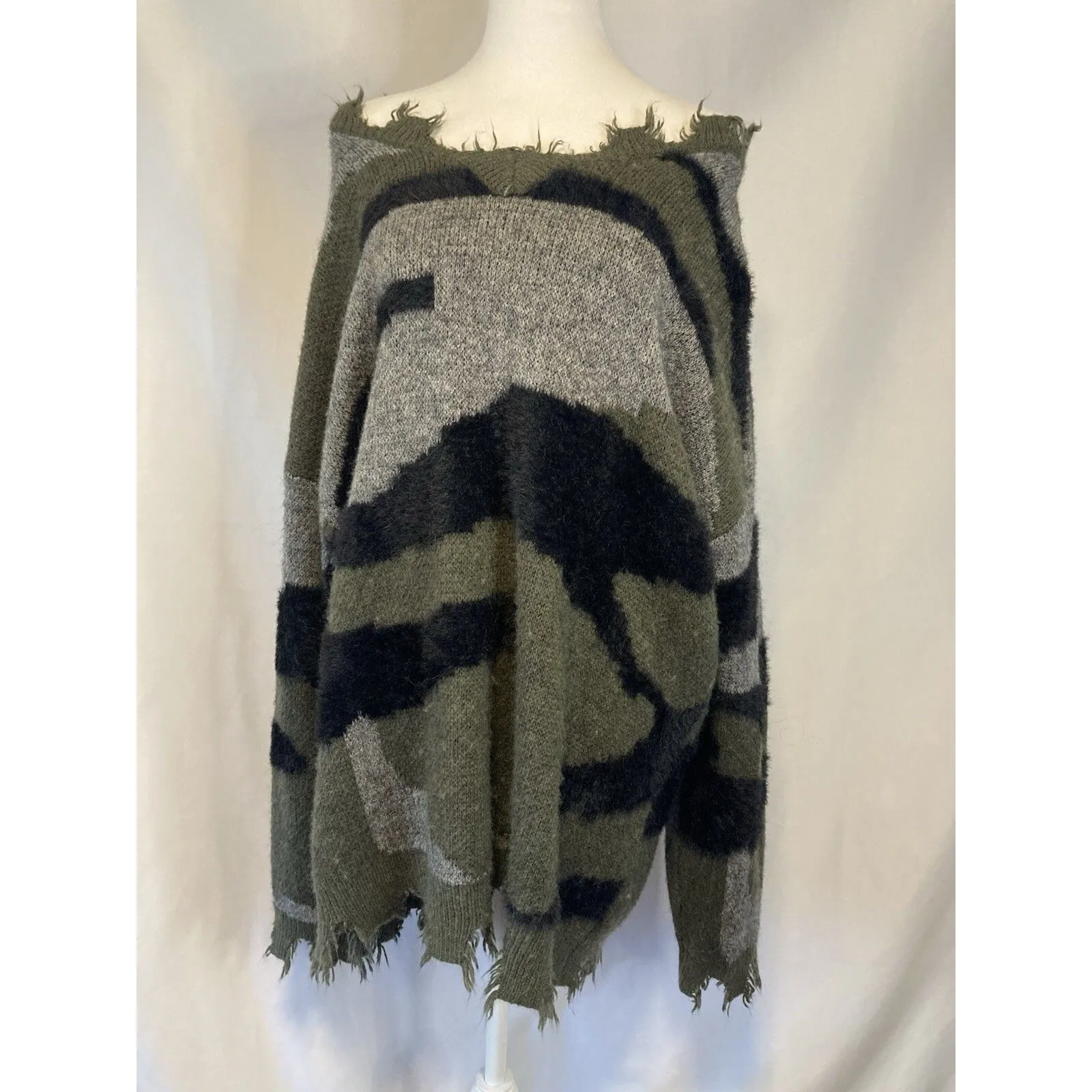 CY Fashion Oversized Camo Sweater 3XL Distressed Cozy Lagenlook Boho Tunic Army Size 3X - Image 11