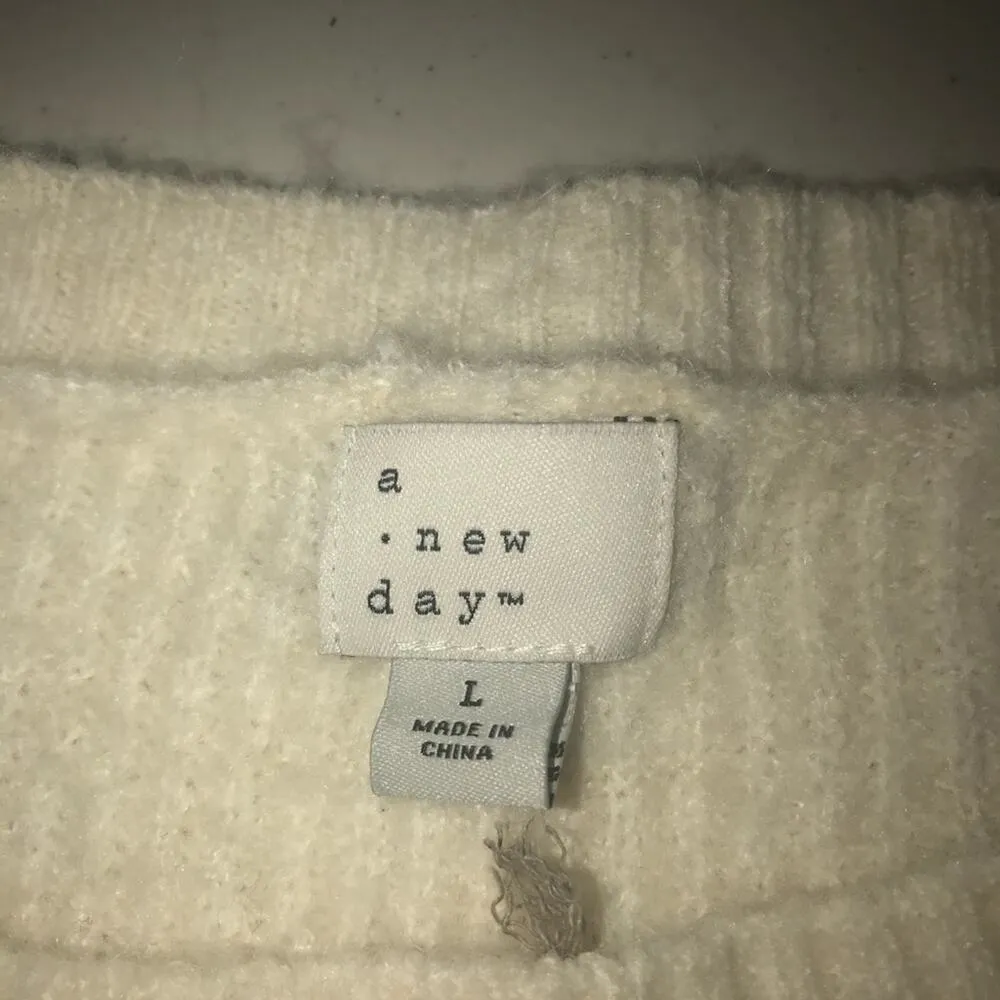 A New Day Off White Soft Lightweight Top Large - Image 3