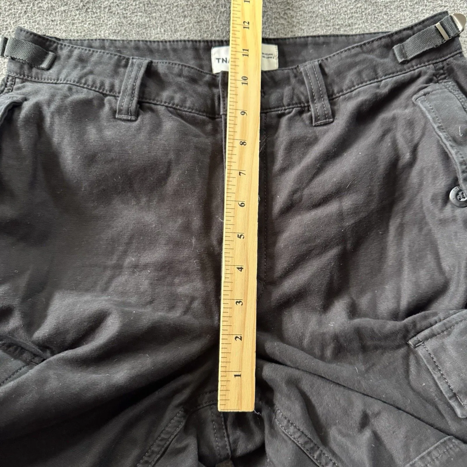 Aritzia TNA Supply Cargo Pants in Black Womens Size 6 Utility Cotton Baggy Y2K - Image 12