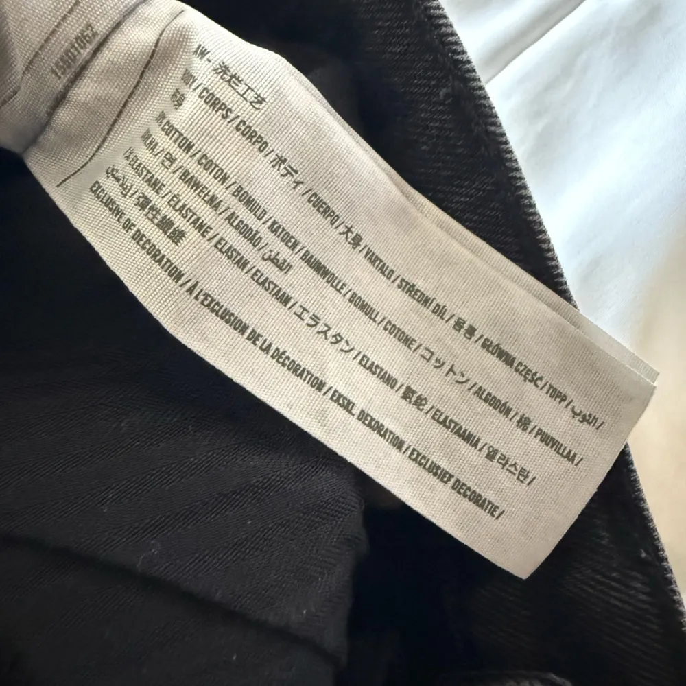 Abercrombie & Fitch 90s Straight Ultra High Rise Black Jeans size 24/00R - Image 9