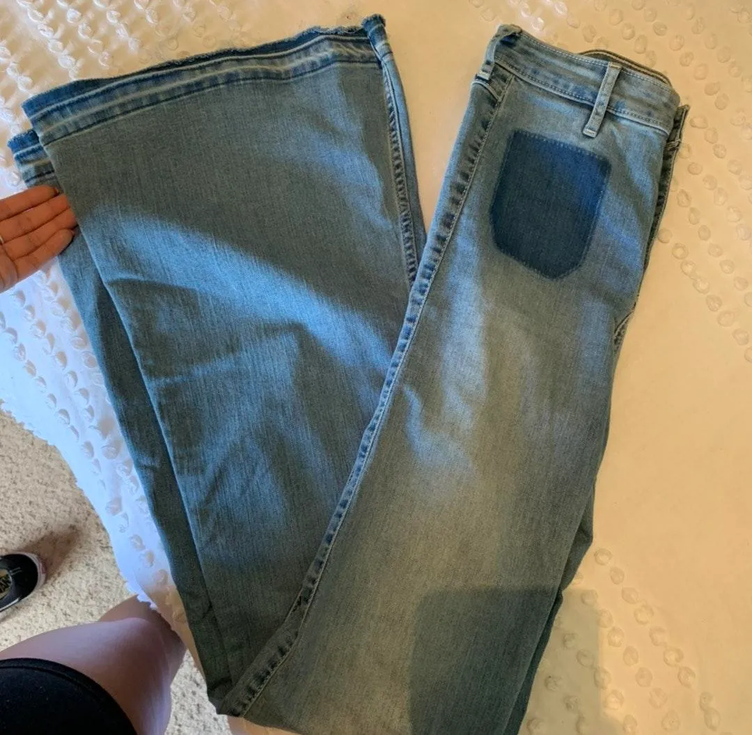 Hollister Bell Bottom Jeans - Image 3